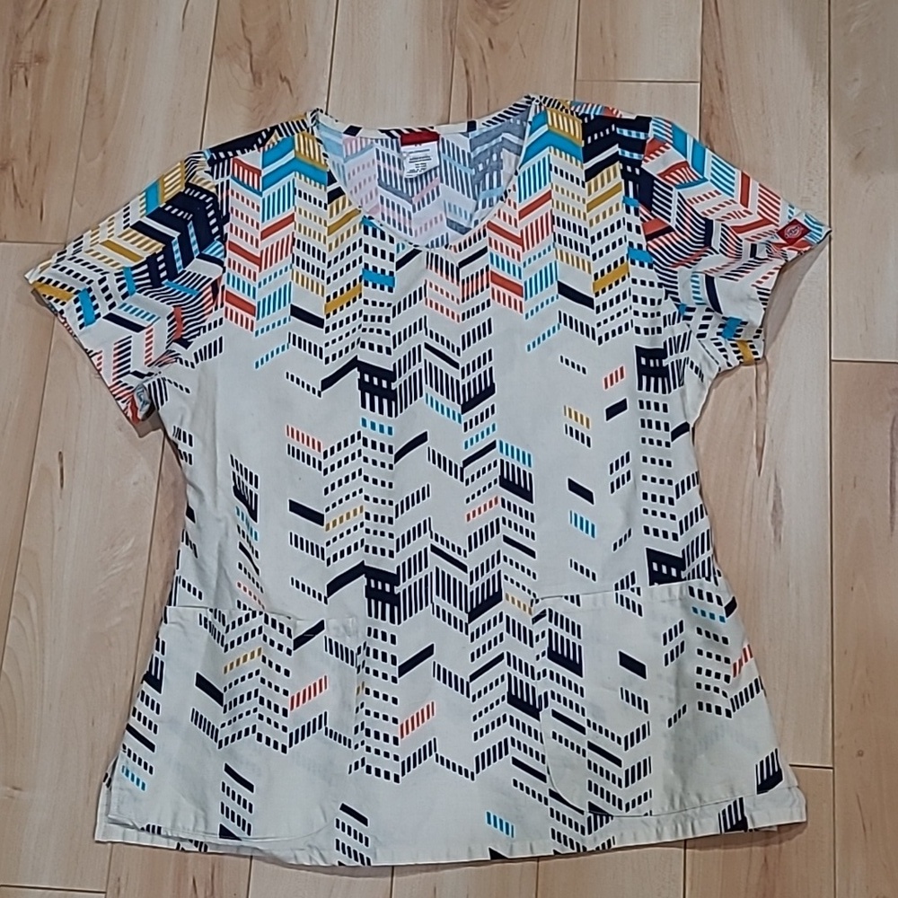 Dickies women's size medium scrub top